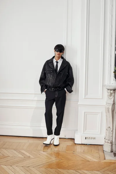 Look 24